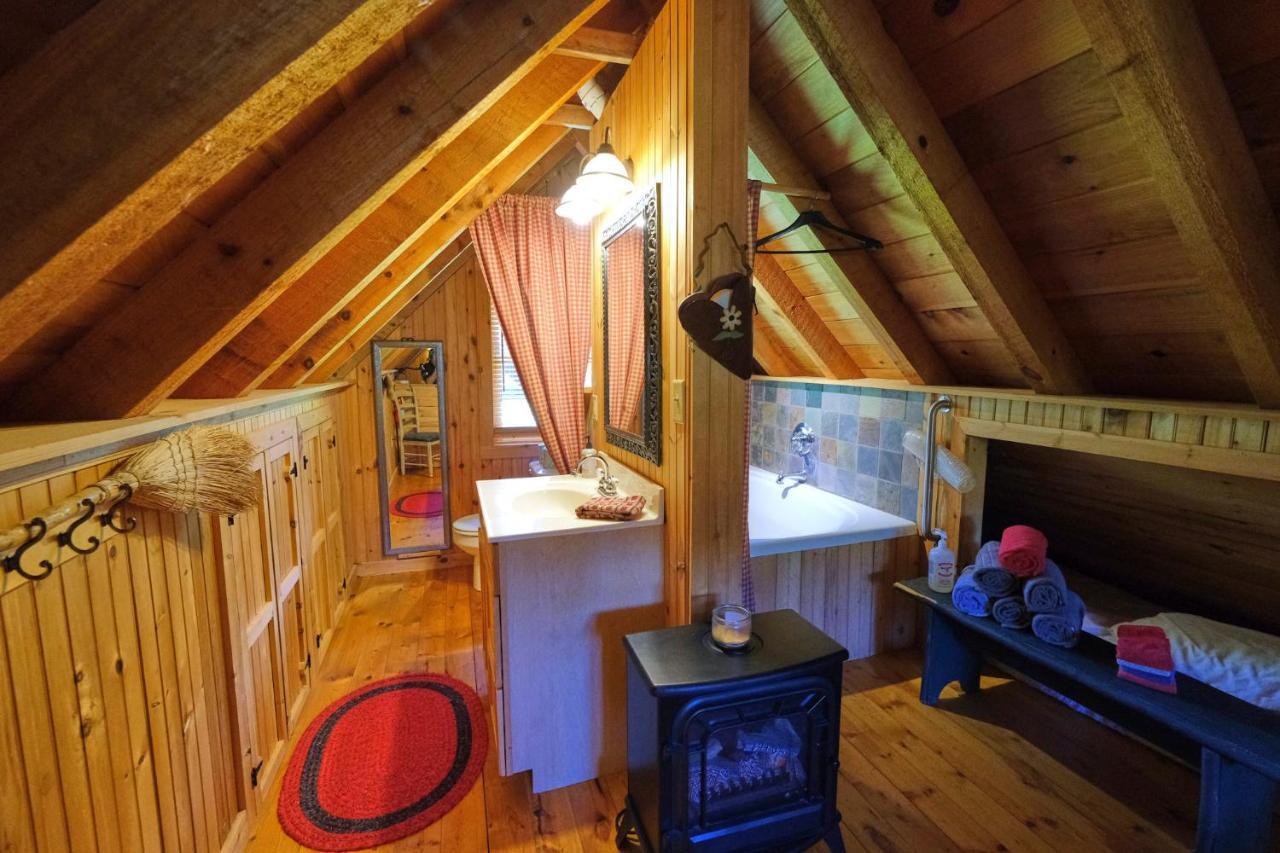 Creekwalk Inn Bed And Breakfast With Cabins 코스비 외부 사진