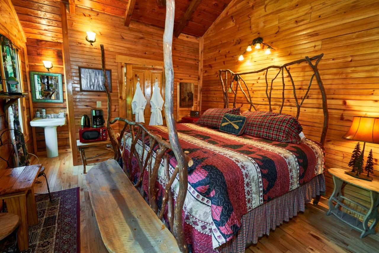 Creekwalk Inn Bed And Breakfast With Cabins 코스비 외부 사진