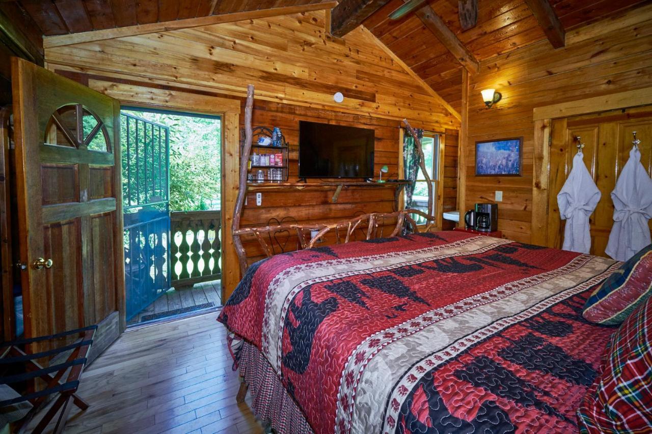 Creekwalk Inn Bed And Breakfast With Cabins 코스비 외부 사진