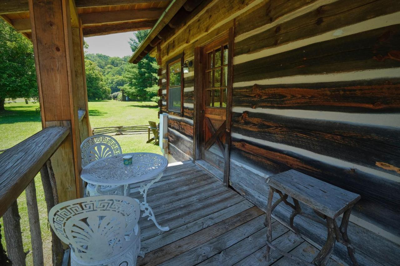 Creekwalk Inn Bed And Breakfast With Cabins 코스비 외부 사진