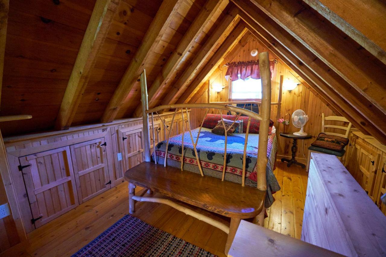 Creekwalk Inn Bed And Breakfast With Cabins 코스비 외부 사진