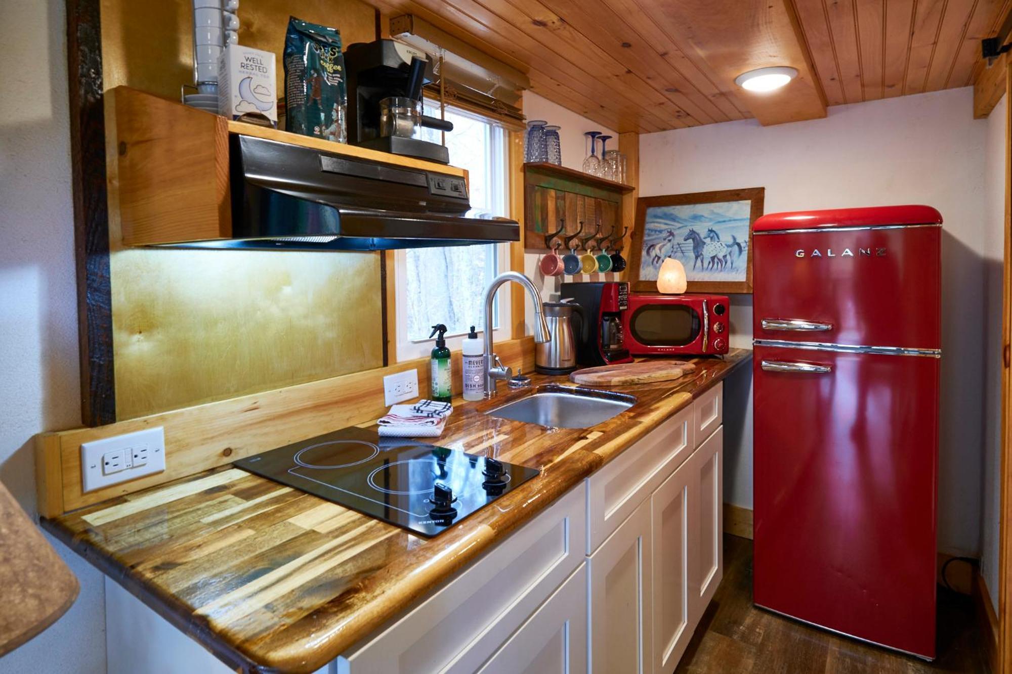 Creekwalk Inn Bed And Breakfast With Cabins 코스비 외부 사진