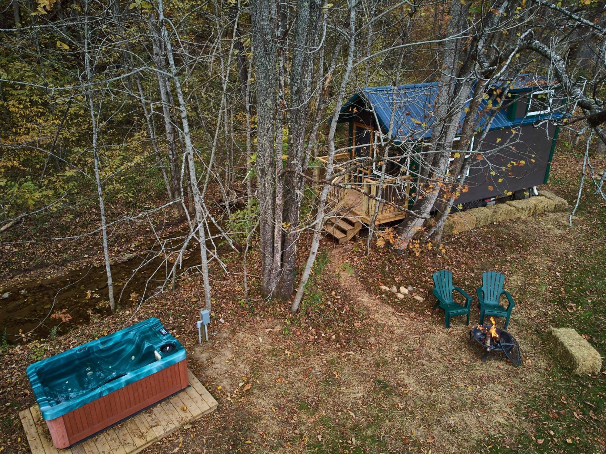 Creekwalk Inn Bed And Breakfast With Cabins 코스비 외부 사진